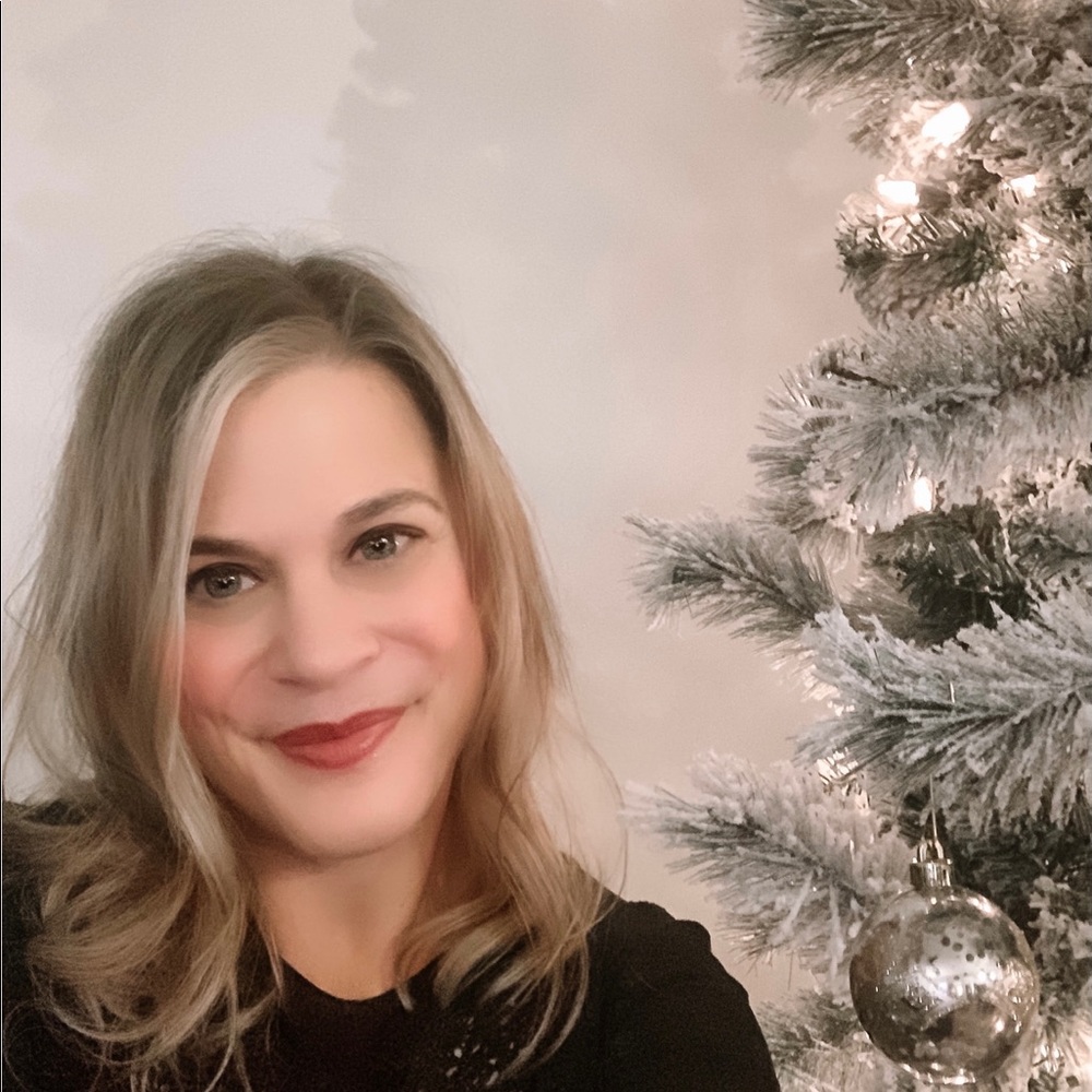 Meet your Posher, Laura